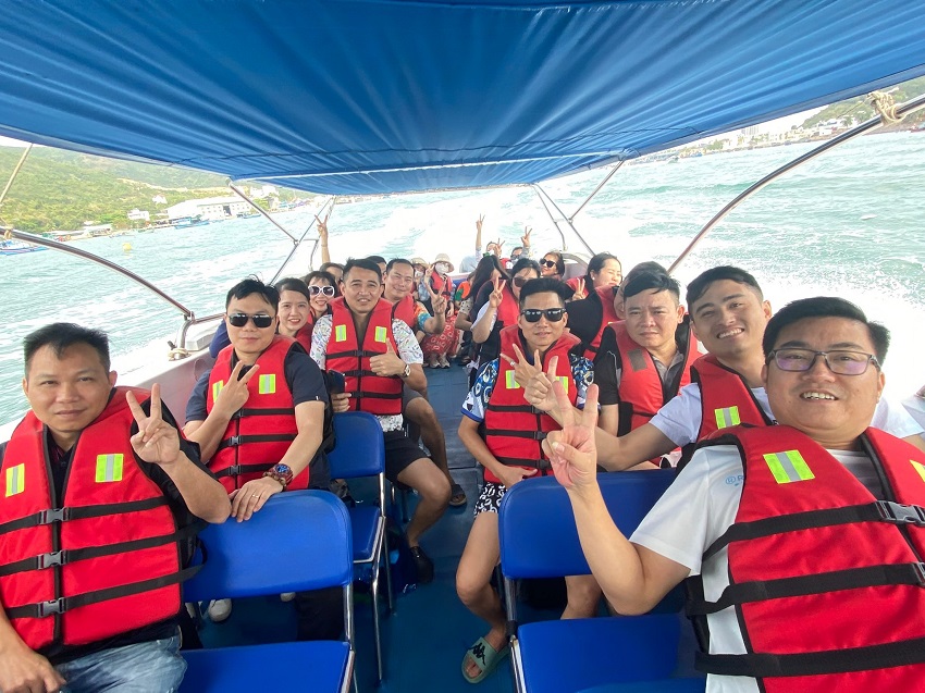 Cano cao tốc River Tours Travel nâng tầm trải nghiệm du lịch biển đảo