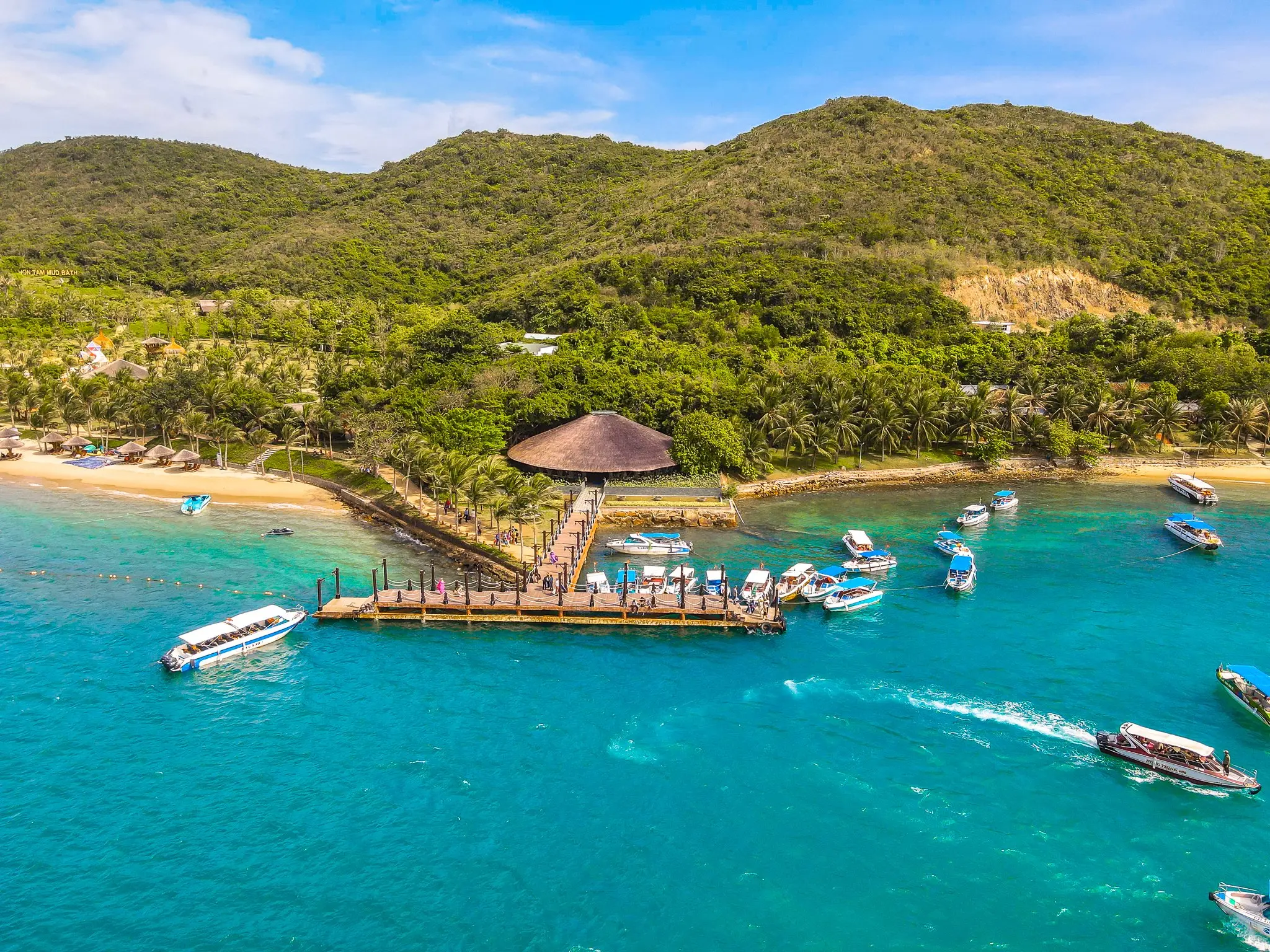 Tour Bãi Tranh - Làng Chài - Hòn Tằm