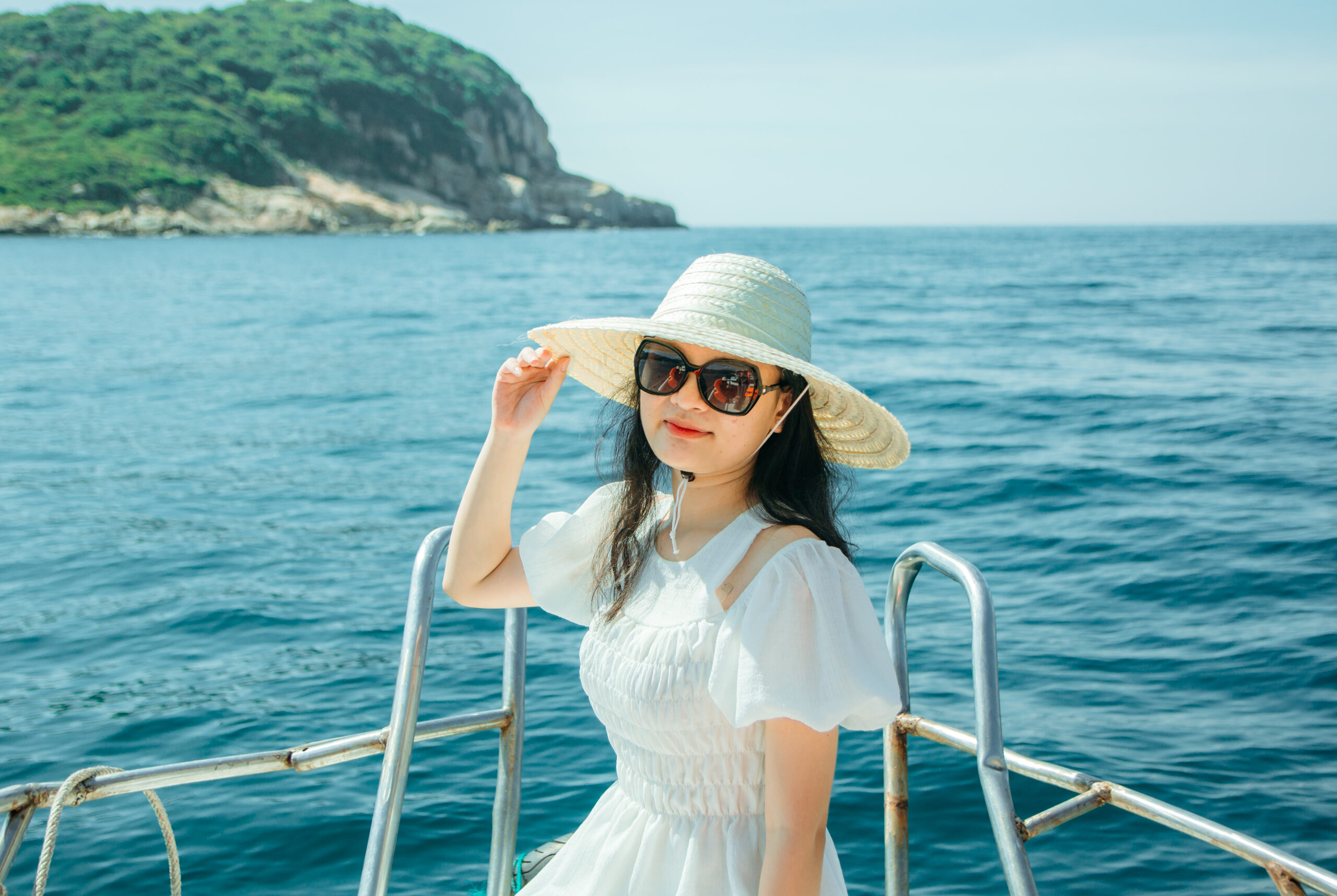 Tour Vịnh Vĩnh Hy 1 Ngày